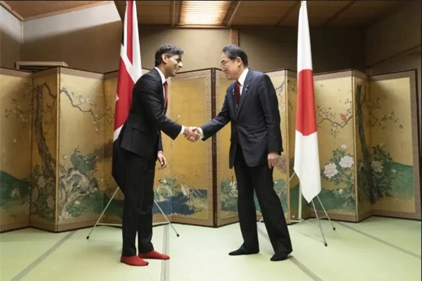 Hội nghị thượng đỉnh G7: Thủ tướng Nhật Bản gặp song phương với lãnh đạo các nước - Ảnh 1.