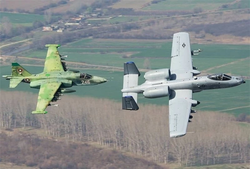 Cường kích Su-25 được hoàn thiện dựa trên kinh nghiệm thực chiến ảnh 1