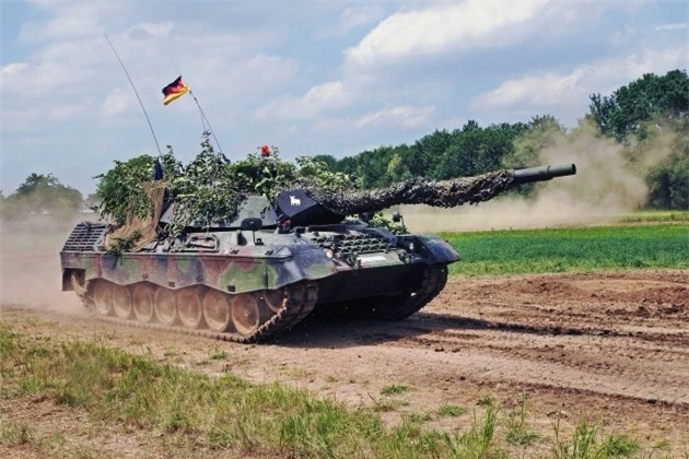Leopard 1A5 gấp rút tham chiến để đối đầu T-62M ảnh 1