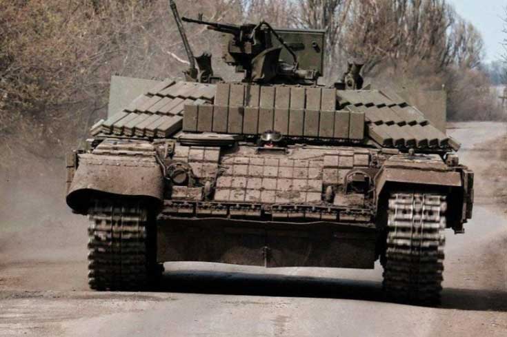 Ukraine lần đầu triển khai thiết giáp chở quân đặc biệt chế tạo từ xe tăng T-64