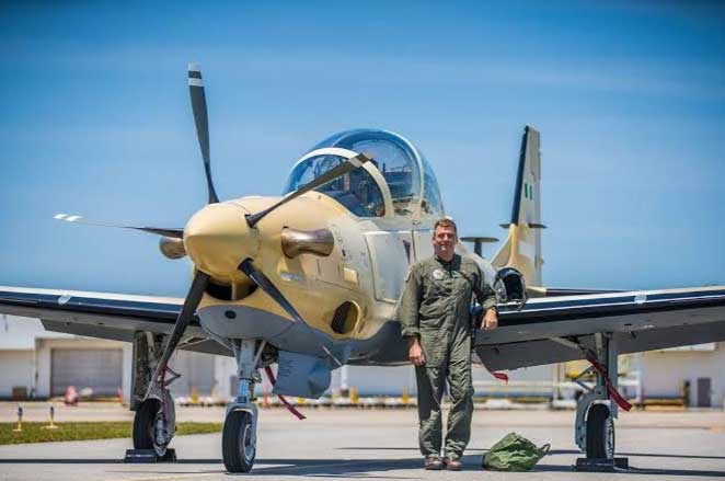 Cường kích A-29 Super Tucano không phải F-35 nhưng vẫn là một 'sát thủ bầu trời'