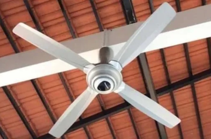 Mùa hè, chọn mua quạt trần mấy cánh là mát nhất? 3 – 4 hay 5 cánh khác nhau thế nào?