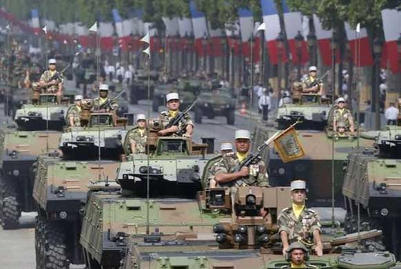 Vì sao Pháp không muốn xây dựng quân đội quy mô lớn và chỉ cần 200 xe tăng?