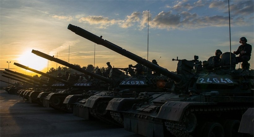 Sốt ruột vì đợi M1 Abrams, quốc gia NATO quyết định nâng cấp T-55 ảnh 1