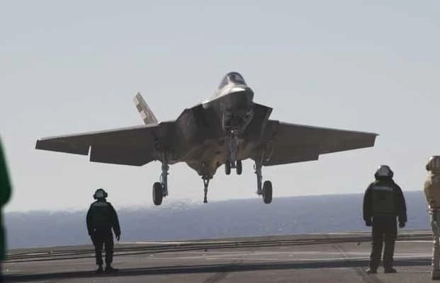 Tiêm kích tàng hình F-35.