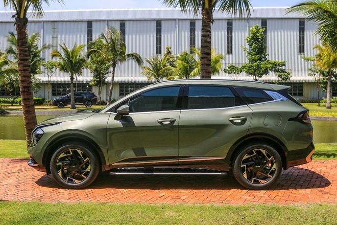 SUV cỡ C dù khuyến mãi sâu doanh số vẫn giảm