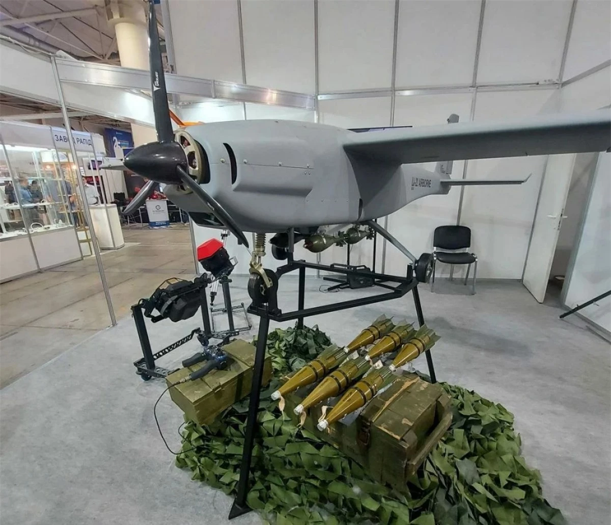 cach uav ukraine tan dung lo hong phong khong, xam nhap lanh tho nga hinh anh 1