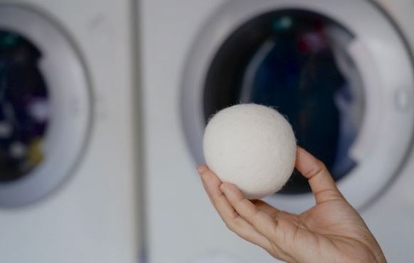 Giặt khăn tắm đừng chỉ dùng bột giặt: Thêm thứ này khăn trắng sạch, mềm xốp như khách sạn 5 sao