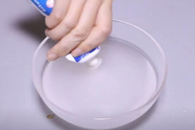 Hòa chút kem đánh răng với nước gạo, lợi ích không ngờ, nhà nhà đổ xô học theo