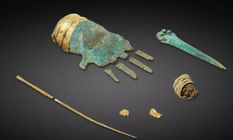 Bí ẩn về bàn tay bằng đồng 3.500 năm tuổi