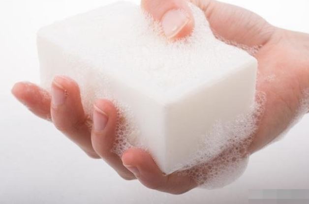 Cho xà phòng trộn chung với đường: Công dụng tuyệt vời, cả ngàn người học theo