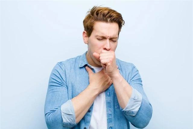 Khi phổi suy yếu, cơ thể thường xuất hiện 10 dấu hiệu bất thường, rất dễ bị bỏ qua - Ảnh 2.