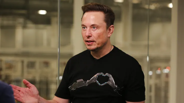 Elon Musk: Ngủ 6 tiếng một ngày, làm việc 7 ngày một tuần, mỗi năm chỉ nghỉ 2-3 ngày