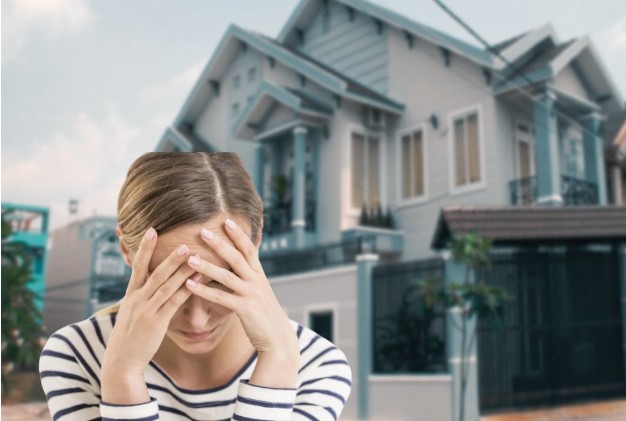 Đau đầu vì cho anh họ thuê nhà với giá ‘thân tình’, đến khi muốn bán người thân chẳng chịu đi: Tôi phải làm sao?