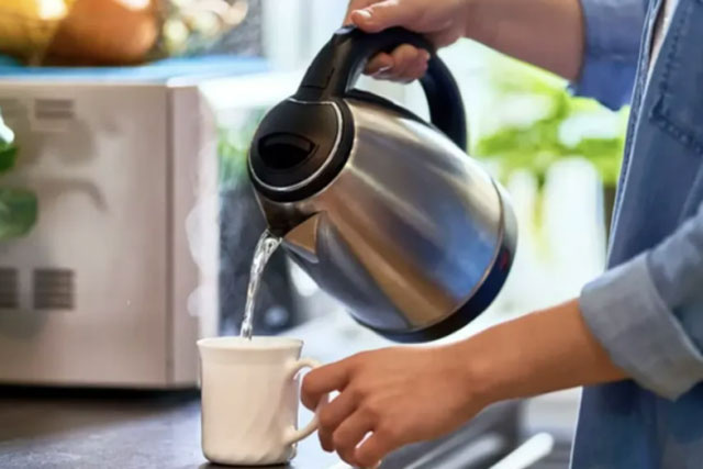 6 mẹo hay giúp loại bỏ cặn bẩn trong ấm siêu tốc hiệu quả 