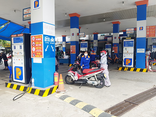Đà Nẵng: Yêu cầu theo dõi sát diễn biến giá xăng dầu