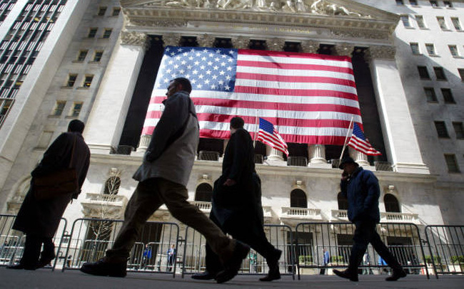 FED dự báo kinh tế Mỹ suy thoái nhẹ trong năm 2023