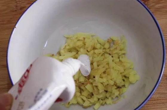 Trộn kem đánh răng với gừng: Lợi ích tuyệt vời nhưng chưa nhiều người biết