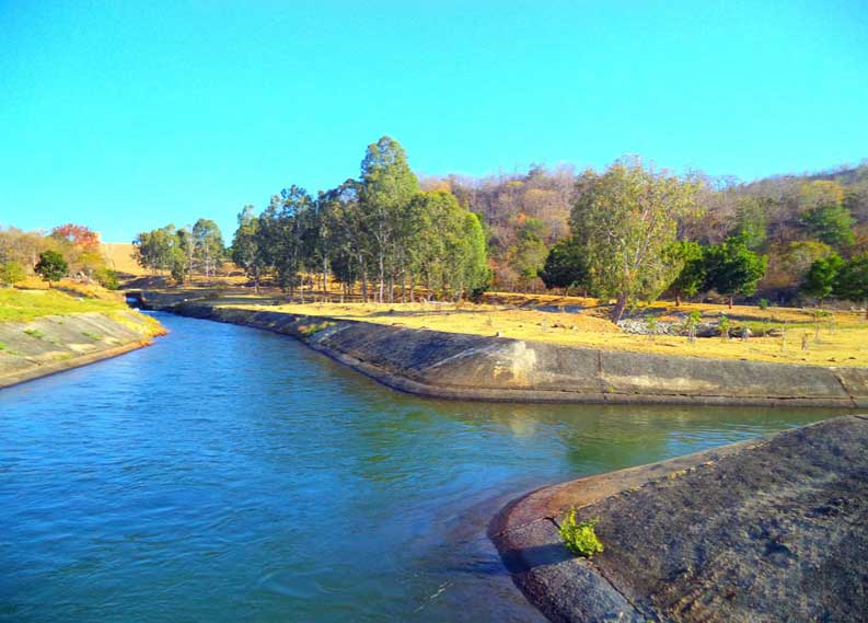 Vẻ đẹp 'hớp hồn' của khu thắng cảnh Cửu Trại Câu phiên bản Việt