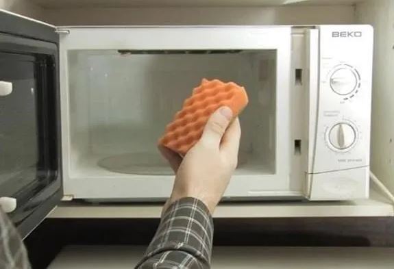 7 công dụng bất ngờ của lò vi sóng, ai chưa biết tận dụng quá phí