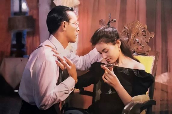Hai thị vệ tư thông với hoàng hậu tới mức có con, kết cục của những kẻ cả gan qua mặt nhà vua ra sao?