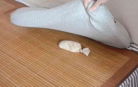 Đặt một nắm gạo dưới gối có công dụng tuyệt vời, ai cũng muốn học theo