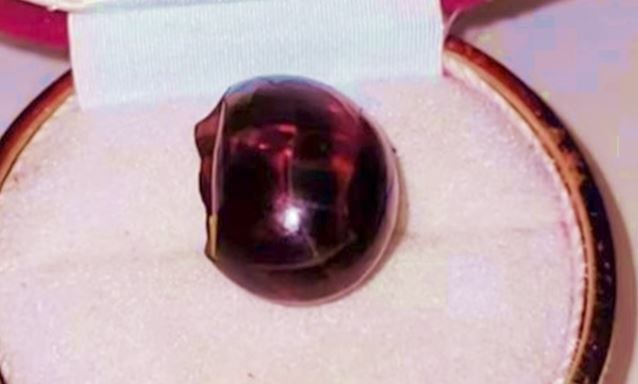 Trứng luộc biến thành 'hồng ngọc' sau 20 năm gây xôn xao