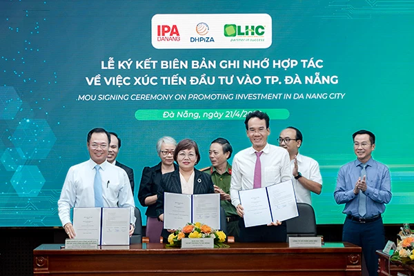 Ký kết biển bản hợp tác giữa Ban Xúc tiến và Hỗ trợ đầu tư Đà Nẵng, BQL Khu công nghệ cao và các KCN Đà Nẵng và Công ty CP Long Hậu về tăng cường quảng bá, thu hút đầu tư vào TP Đà Nẵng ngày 21/4/2023
