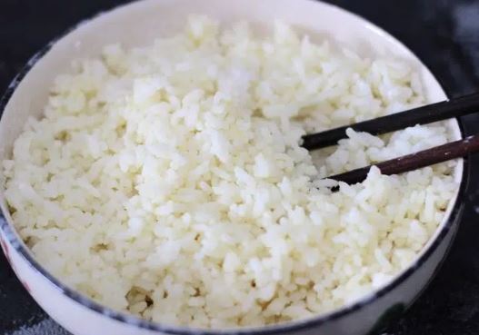 Trộn cơm nguội với thứ này rồi đặt ở góc nhà, lũ chuột chạy tán loạn, không dám vào nhà