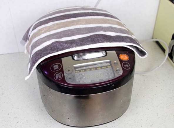 Ph&#x1EE7; chi&#x1EBF;c kh&#x103;n l&#xEA;n n&#x1ED3;i c&#x1A1;m &#x111;i&#x1EC7;n, m&#x1EB9;o hay ti&#x1EBF;t ki&#x1EC7;m m&#x1ED9;t kho&#x1EA3;n ti&#x1EC1;n &#x111;i&#x1EC7;n h&#xE0;ng th&#xE1;ng, ai bi&#x1EBF;t s&#x1EDB;m s&#x1EBD; &#x111;&#x1B0;&#x1EE3;c l&#x1EE3;i