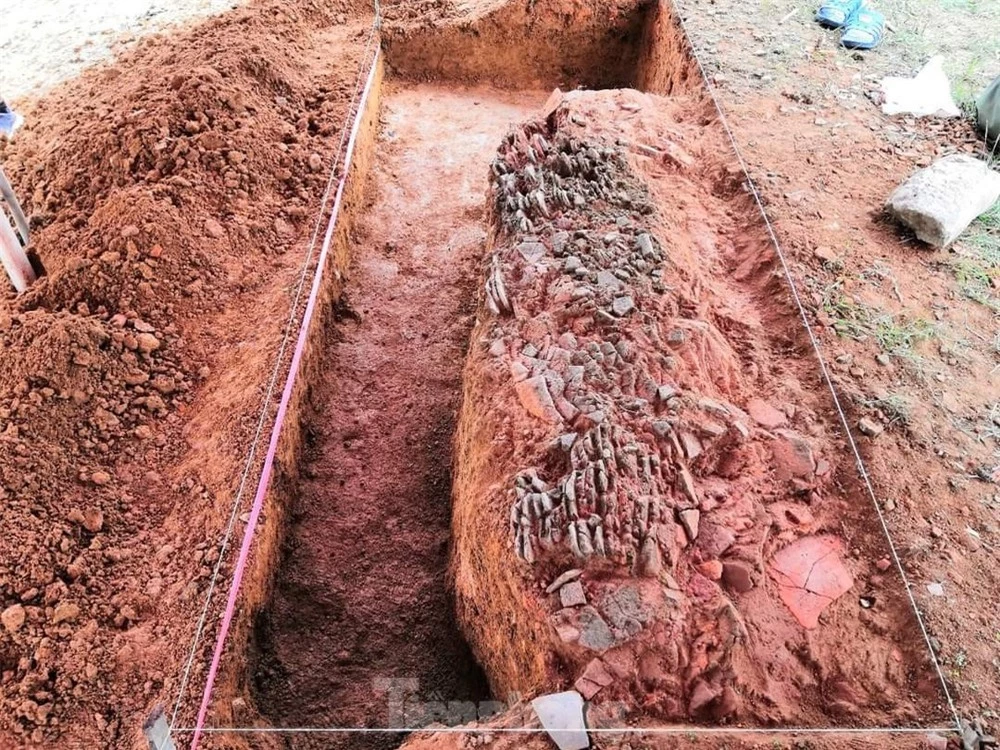 Yên Bái khai quật phế tích, phát lộ dấu tích lò nung cổ - Ảnh 5.
