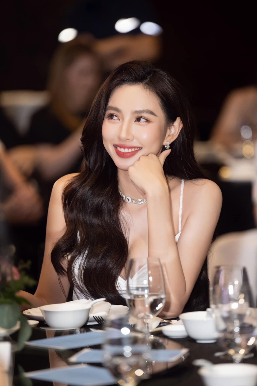 Hoa hậu Thùy Tiên thắng trong vụ kiện với bà Đặng Thùy Trang