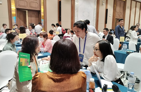 Đẩy mạnh đầu tư, giao thương các doanh nghiệp hai nước Việt - Trung