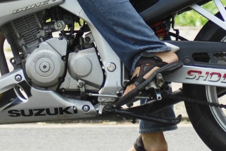 Những lỗi thường gặp khi đi xe số