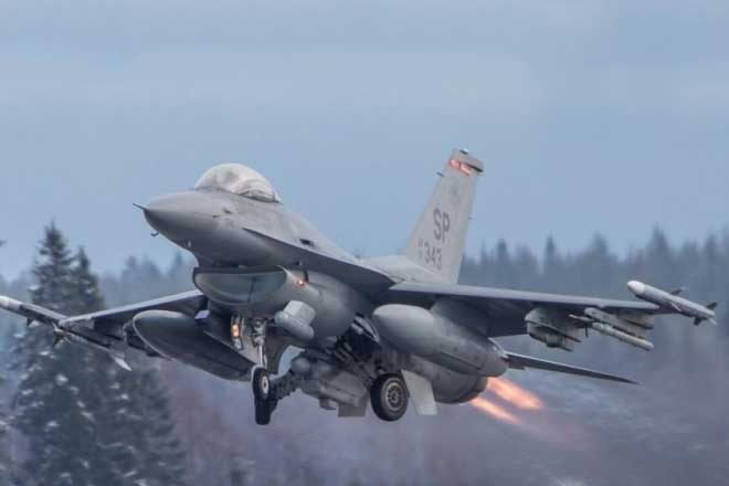 Chiến đấu cơ đáng gờm giúp Nga khắc chế tiêm kích 'đại bàng chiến' F-16 của Mỹ