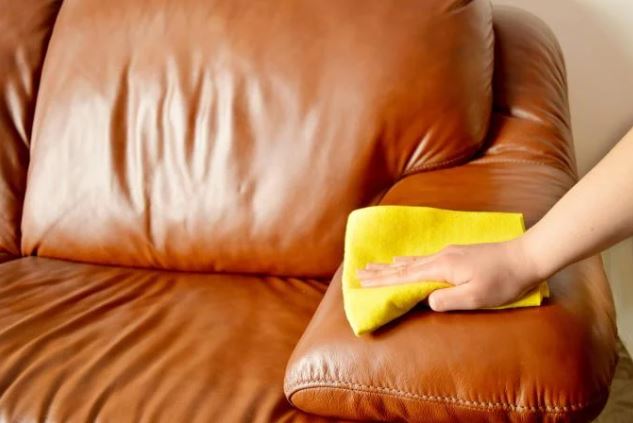 Ghế sofa da bẩn làm theo 10 bước này là sạch nhưng có 1 quy tắc phải nhớ