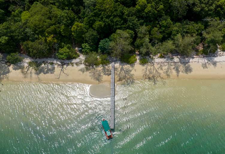 Bãi biển hoang sơ thu hút du khách ở Phú Quốc