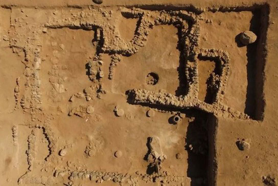 Khám phá chất bột màu trắng bí ẩn bên trong tàn tích 3.000 năm tuổi