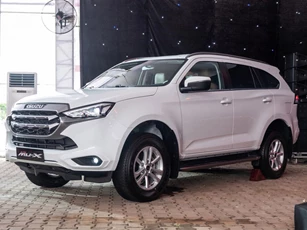 Bảng giá xe Isuzu tháng 6/2023