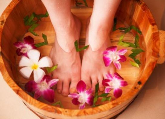 Ngâm chân tuy đơn giản nhưng hiệu quả bất ngờ