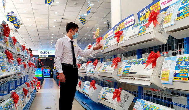 Thị trường điện lạnh “tăng nhiệt” theo thời tiết