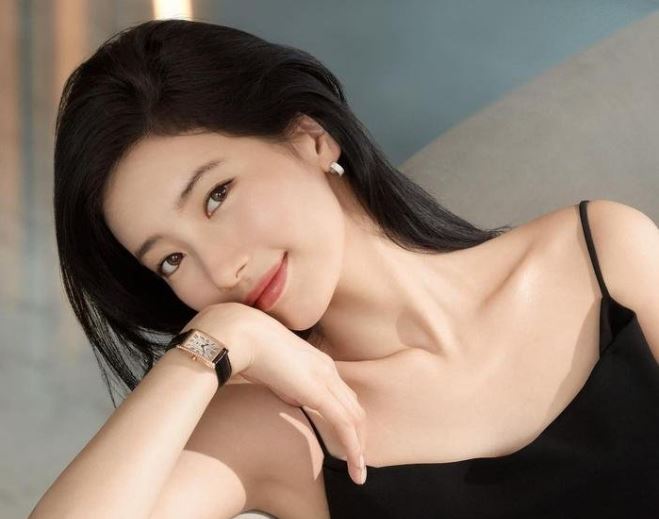 Vì sao đến tuổi trung niên một số phụ nữ lại trở nên xinh đẹp bất ngờ? Có 4 lý do chính