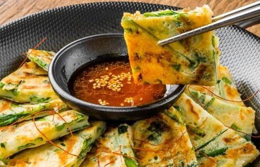 Rán trứng cho mỗi hành lá là sai: Học người Nhật dùng loại rau này để ngừa K, thơm ngon lại giàu dinh dưỡng