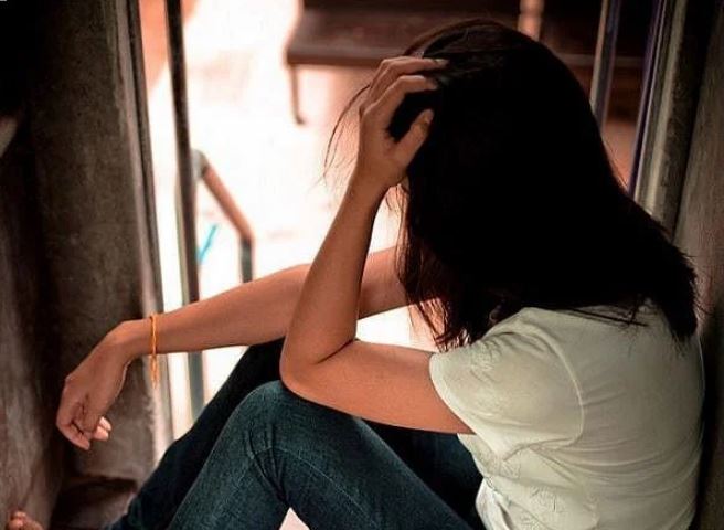 3 biểu hiện của người đàn bà không hạnh phúc trong hôn nhân, dù giấu thế nào cũng vẫn lộ