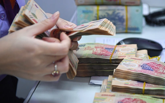 Bộ Tài chính đề xuất giảm tới 50% nhiều khoản thu phí, lệ phí