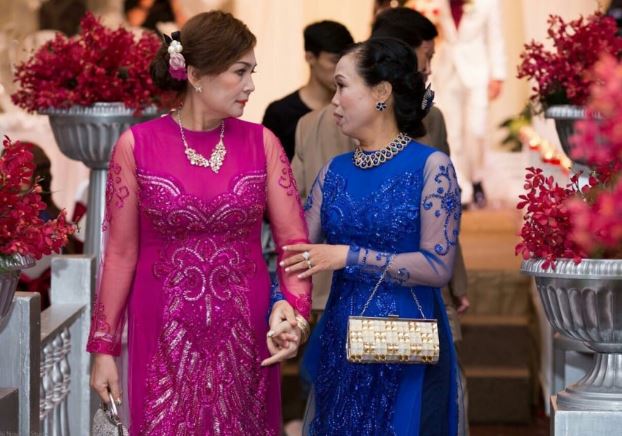 Về già, khi đối đãi với nhà thông gia, cố gắng đừng làm 3 điều này