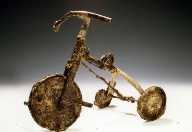 Chiếc xe đạp ba bánh của Shin