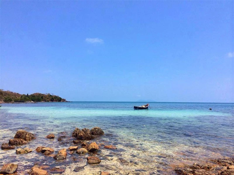 Trong quần đảo Hà Tiên, chỉ có 6 - 7 đảo là có con người sinh sống như hòn Đốc, hòn Đước, hòn Giang, hòn Ụ, hòn Đồi Mồi... Ảnh: Daohaitac. Trong quần đảo Hà Tiên, chỉ có 6 - 7 đảo là có con người sinh sống như hòn Đốc, hòn Đước, hòn Giang, hòn Ụ, hòn Đồi Mồi... Ảnh: Daohaitac.