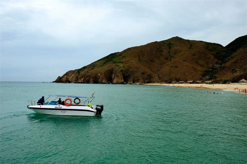 Nó nằm dưới chân núi Phương Mai thuộc xã Nhơn Lý. Ảnh: Diem Dang Dung. Nó nằm dưới chân núi Phương Mai thuộc xã Nhơn Lý. Ảnh: Diem Dang Dung.