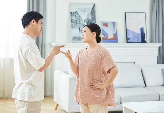 Vợ chồng cãi vã, vợ làm 3 điều này khiến chồng sợ nhất